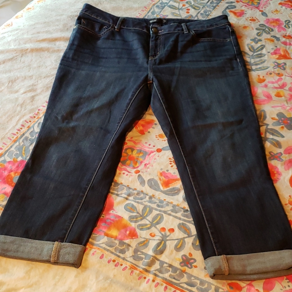Simply Vera Denim Capri Pant - Sz 14P
